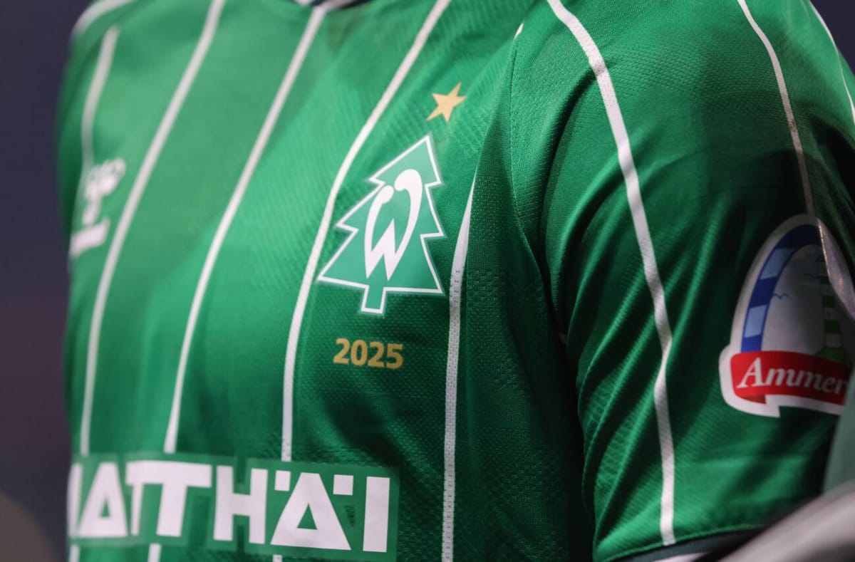 Warum Werder Bremen mit einem Tannenbaum auf der Brust spielte