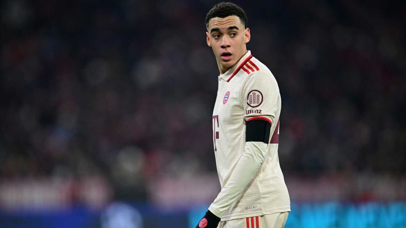 FC Bayern: Musiala im Lauftraining