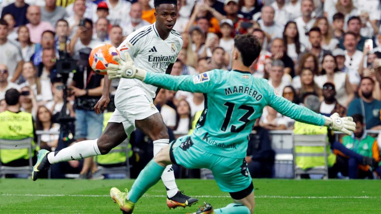 Wegen Vinicius-Puppe: Vier Fans zu Haftstrafen verurteilt