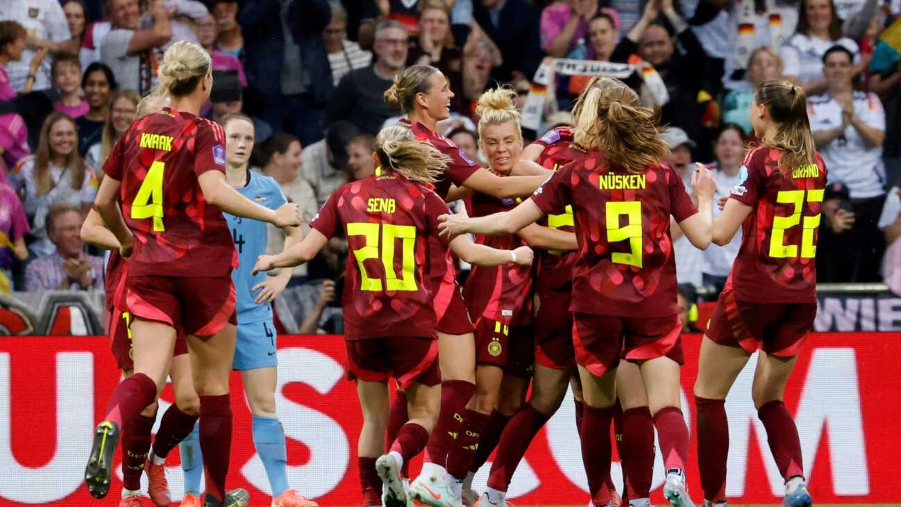 Weltrangliste: DFB-Frauen weiter auf Rang drei