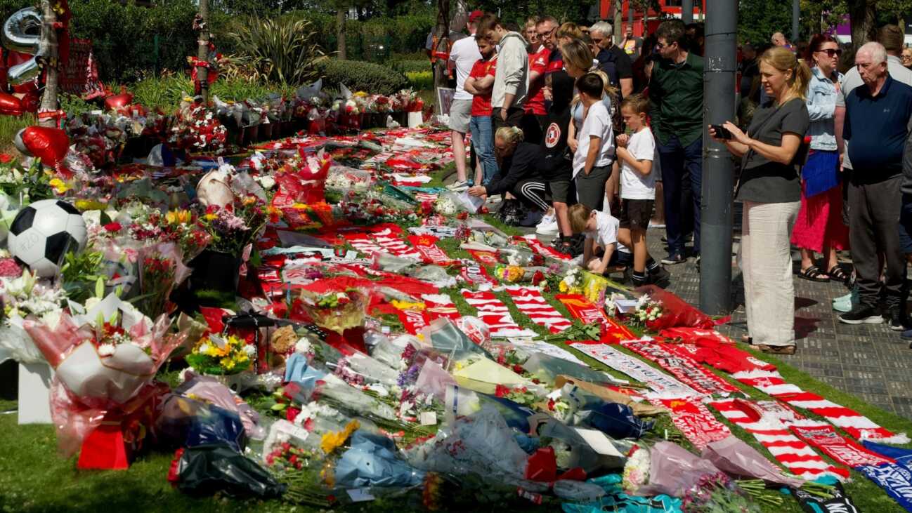 Auch Wirtz ehrt Diogo Jota - LFC zieht Nummer 20 zurück