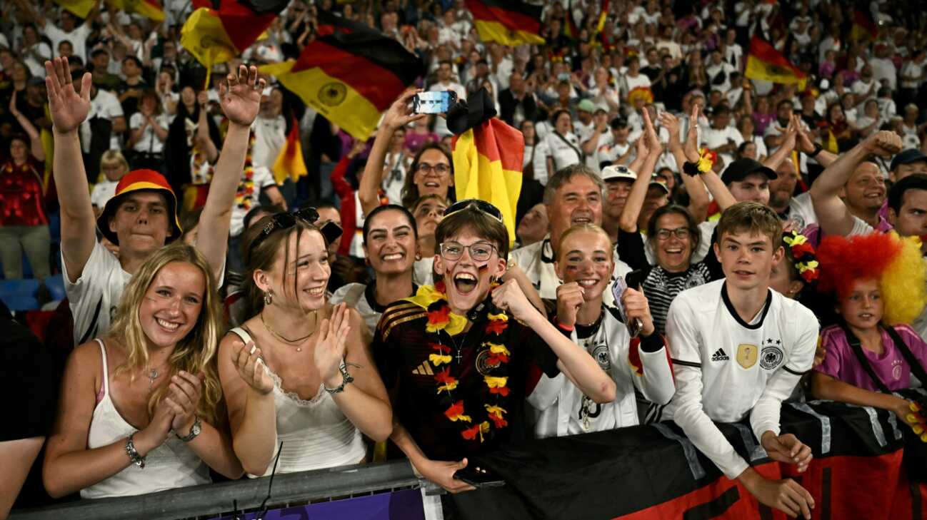 EM-Halbfinale der DFB-Frauen live in der ARD und bei DAZN