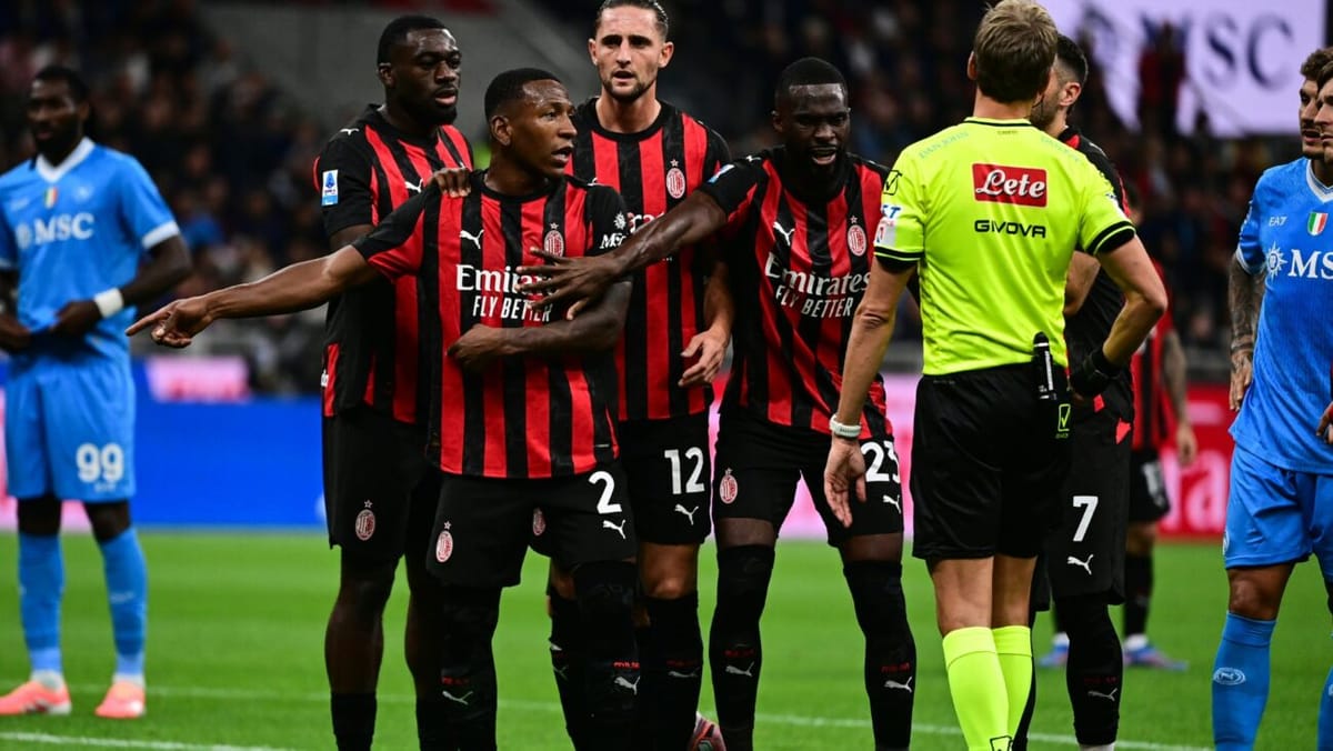 Sieg in Unterzahl: Milan stürzt Spitzenreiter Napoli