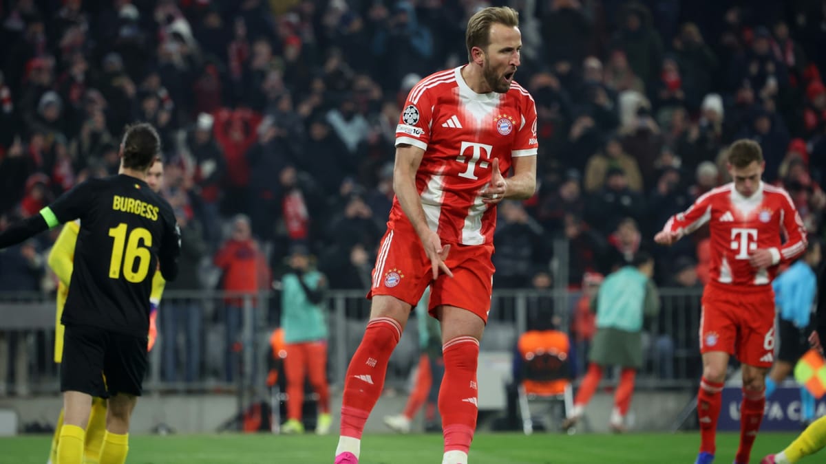 In Unterzahl: Kane schießt Bayern ins Achtelfinale