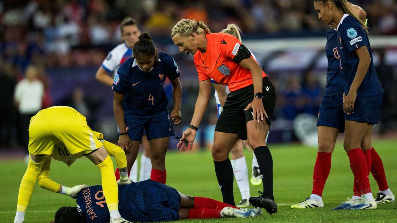 Tess Olofsson leitet EM-Viertelfinale der DFB-Frauen