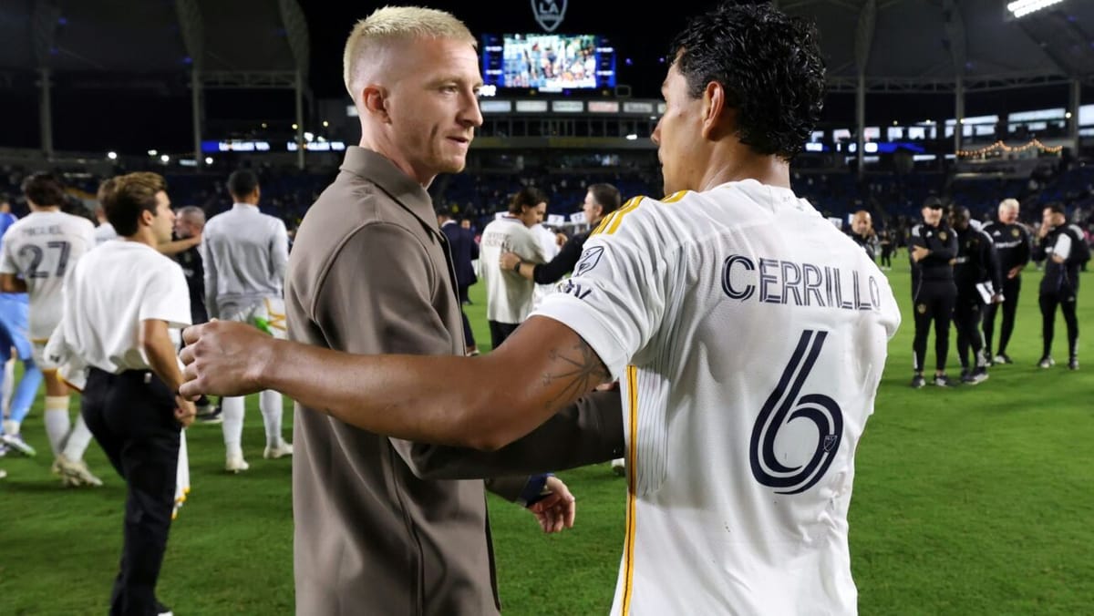 Reus als DAZN-Experte beim BVB-Spiel