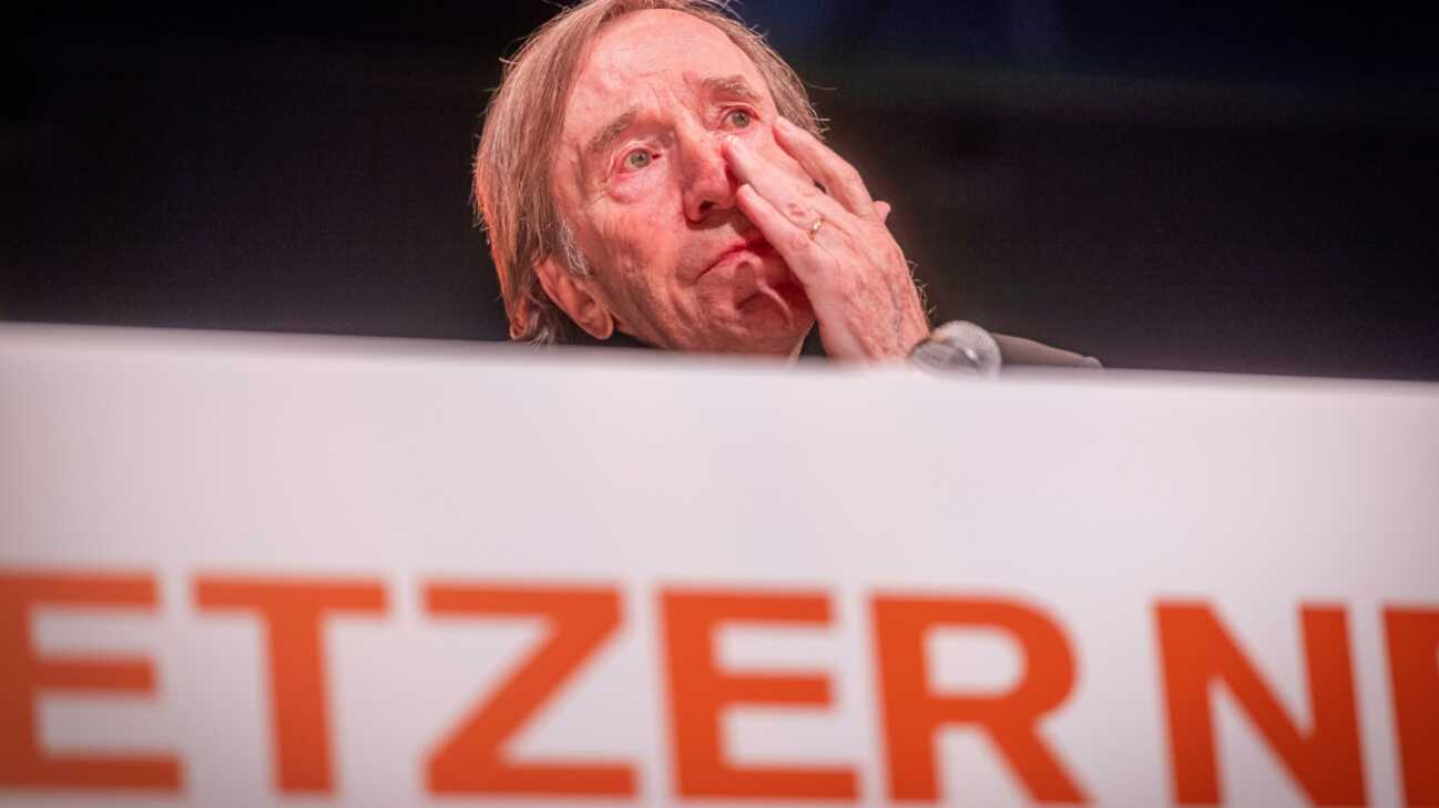 Netzer bei Ausstellung zu Tränen gerührt: "Geht tief"