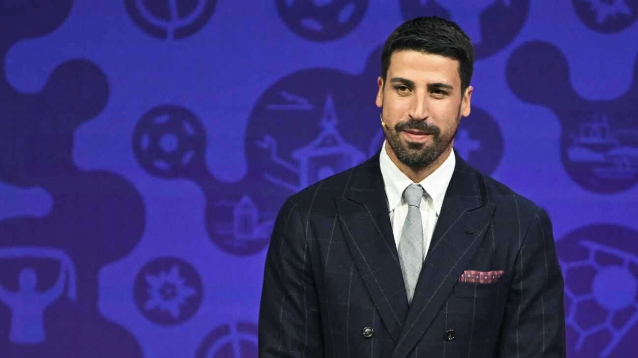 Khedira: "Barca und PSG schweben über allen anderen"