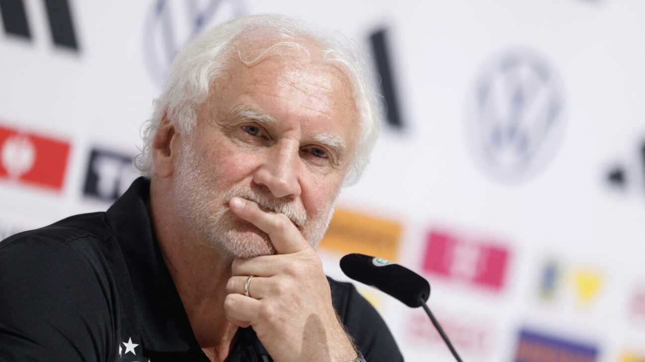 Völler erwartet Steigerung: "Sind alle total selbstkritisch"