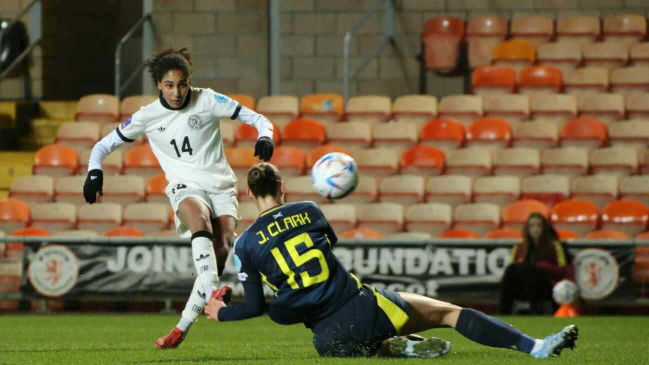 DFB-Newcomerin Zicai denkt über Wechsel nach und träumt von EM