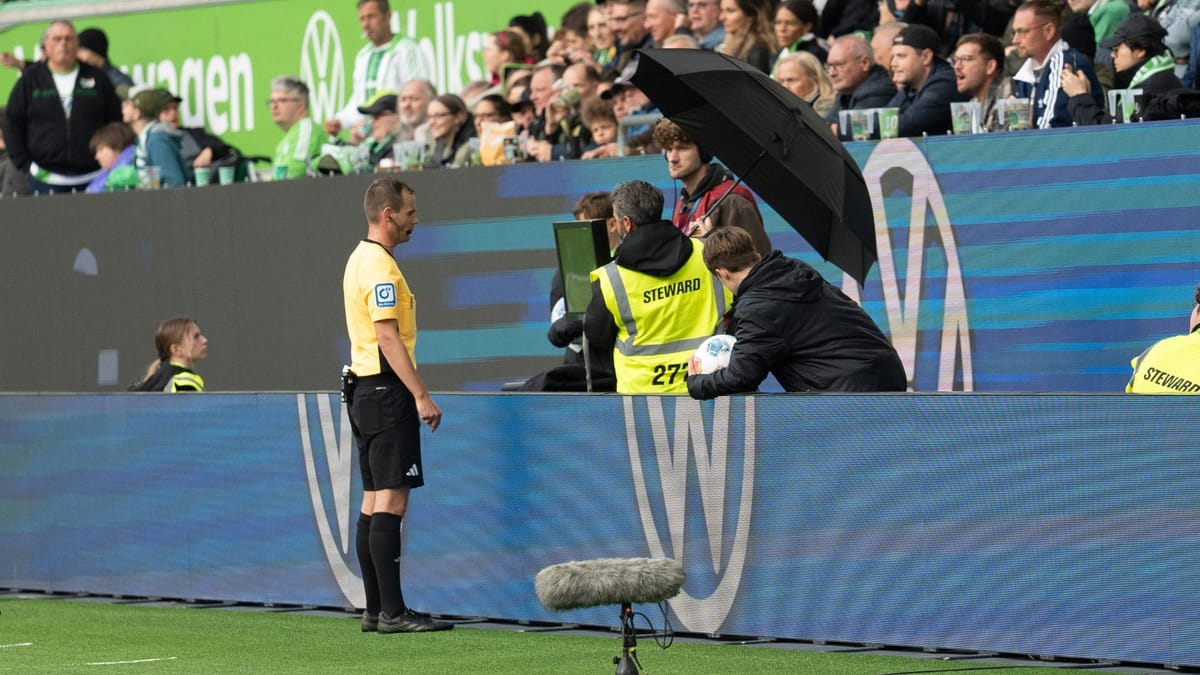 Umfrage zum VAR: Trainer und Kapitäne unzufrieden