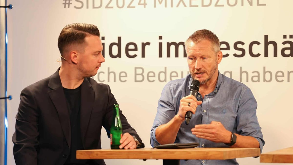 Spielerberater Neblung bei Transferjournalismus zwiegespalten