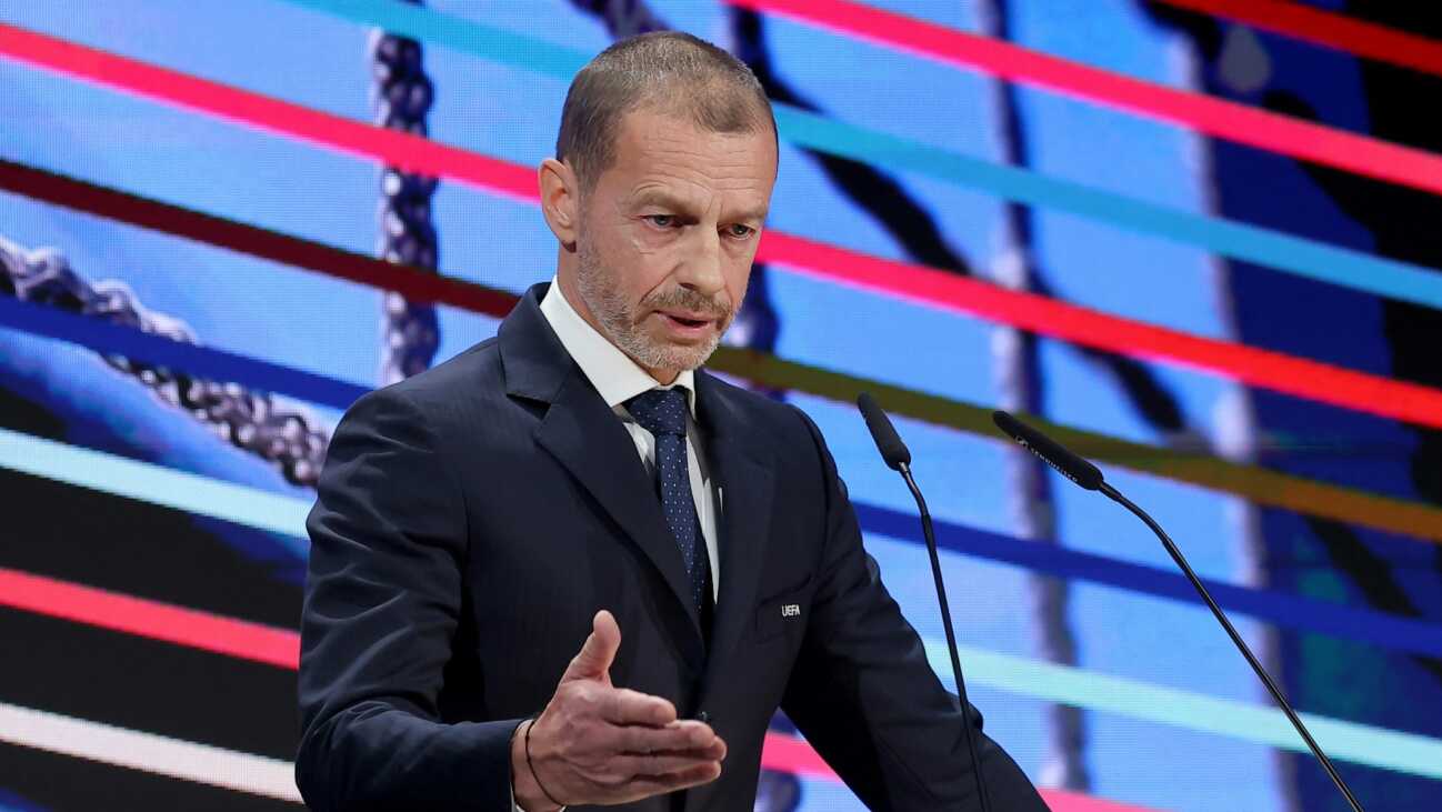 Ceferin hält sich Verbleib an UEFA-Spitze offen