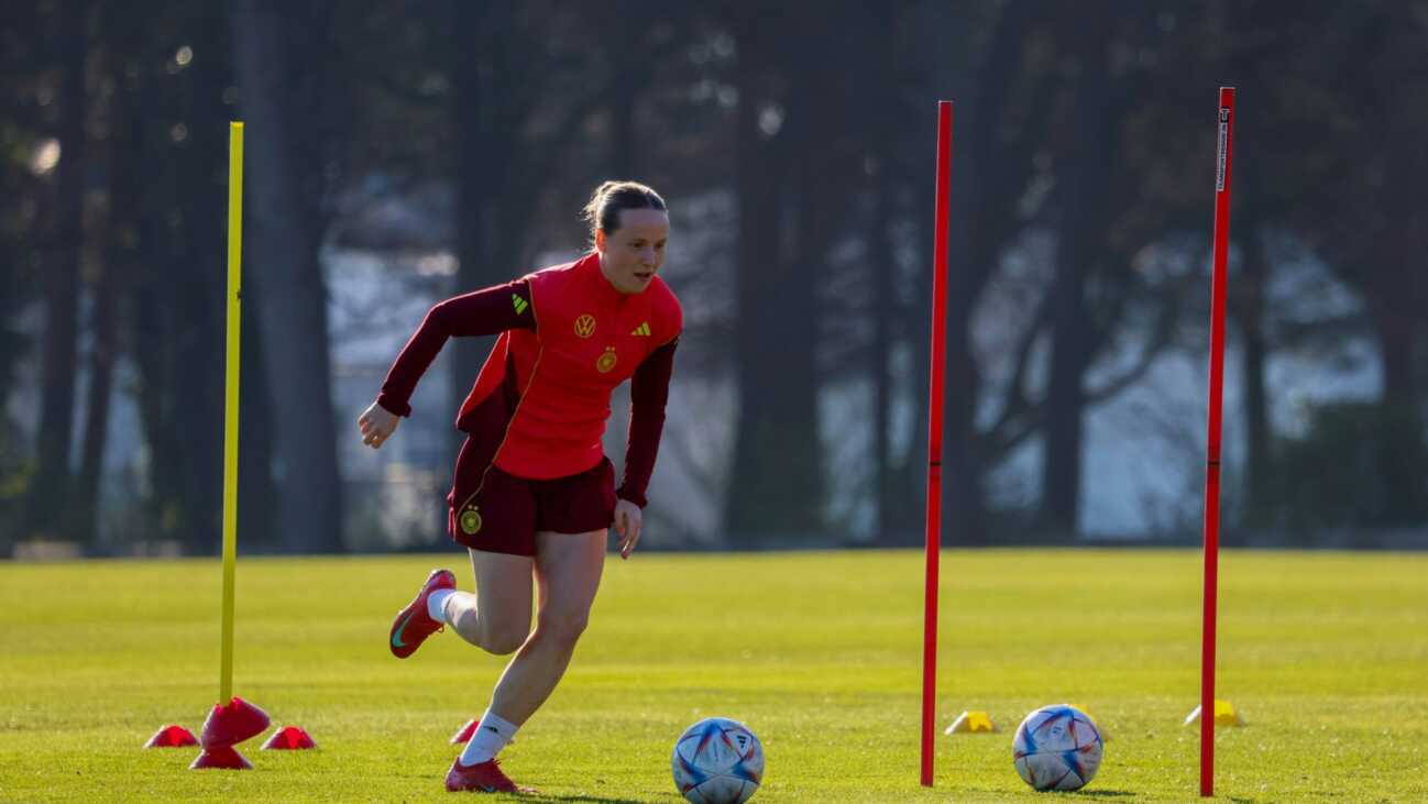Wück setzt gegen Schottland auf Debütantin Kett