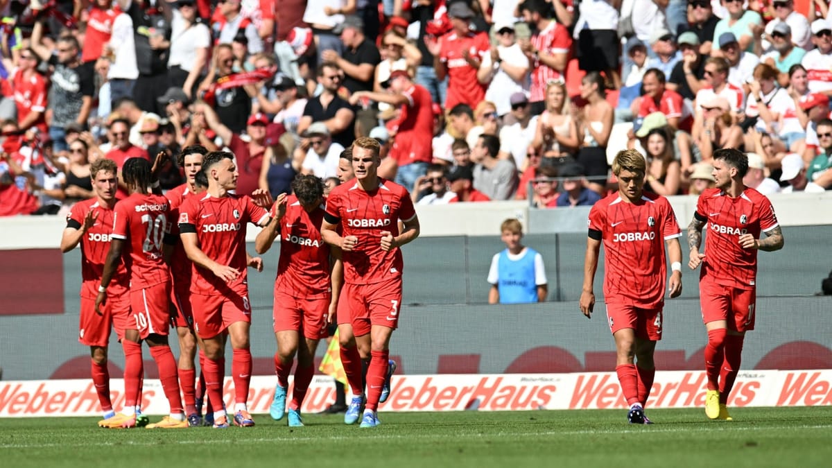 Mit Traumtoren und Geduld: Freiburger Serie gegen Augsburg hält