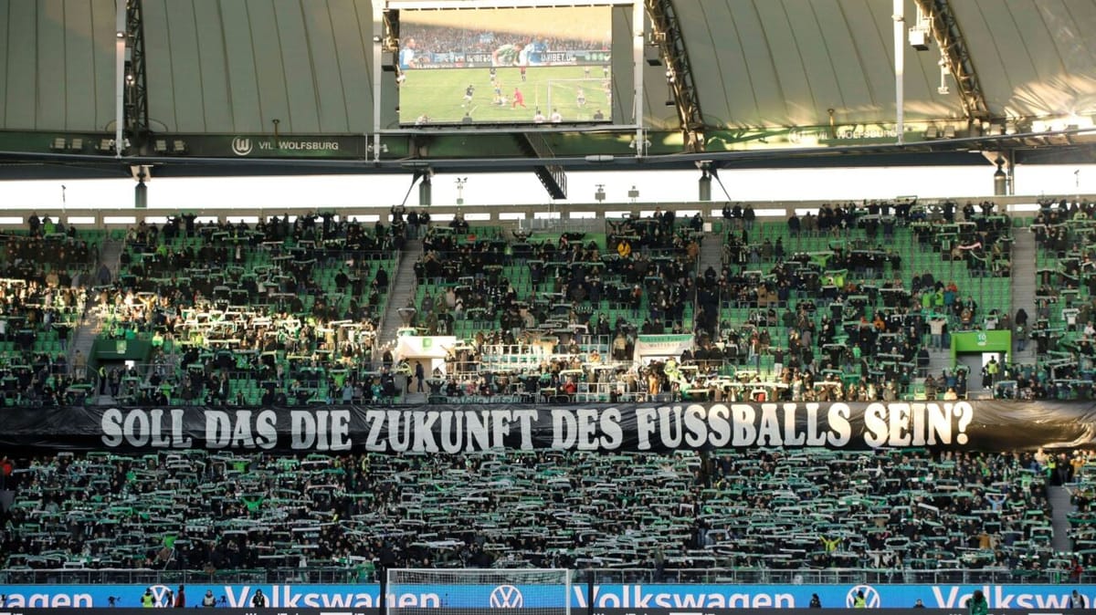 "Schützt eure Kurven": Fans protestieren gegen IMK-Pläne