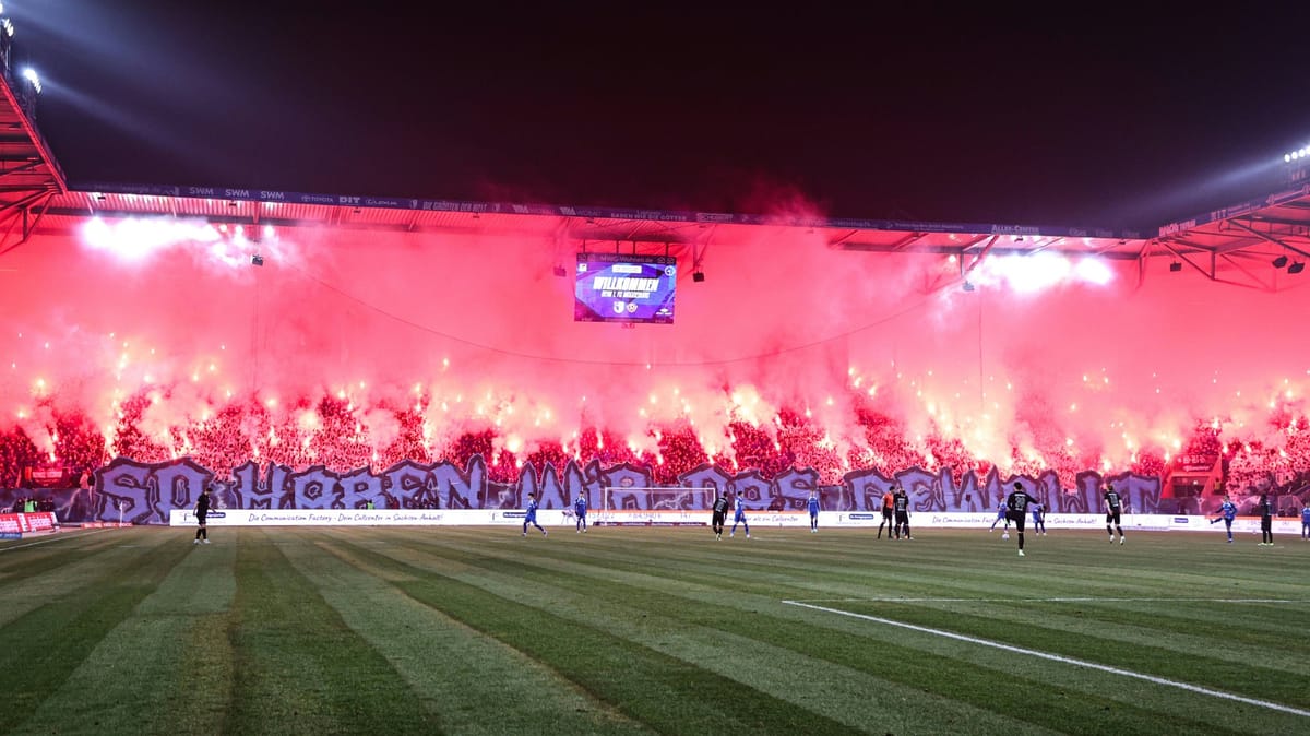 64 Polizisten verletzt: Ausschreitungen in Magdeburg