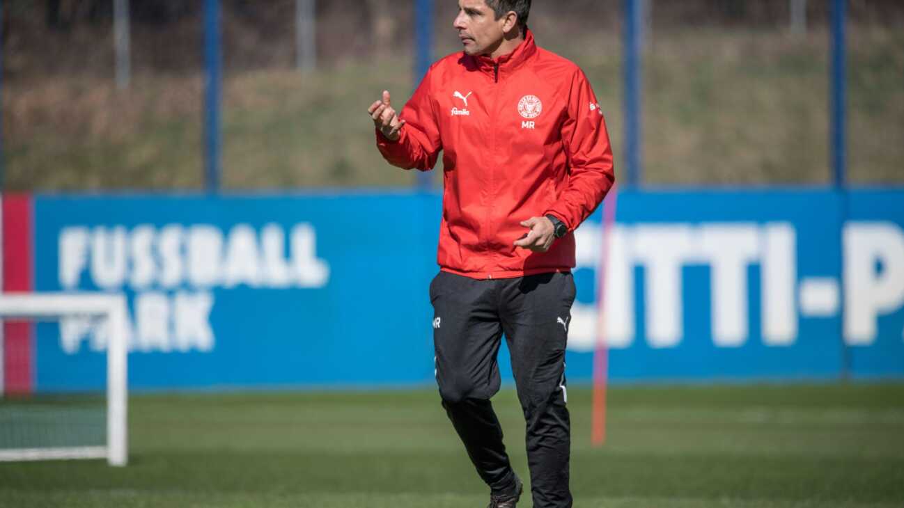 Trainer auch im Abstiegsfall: Kiel verlängert mit Rapp