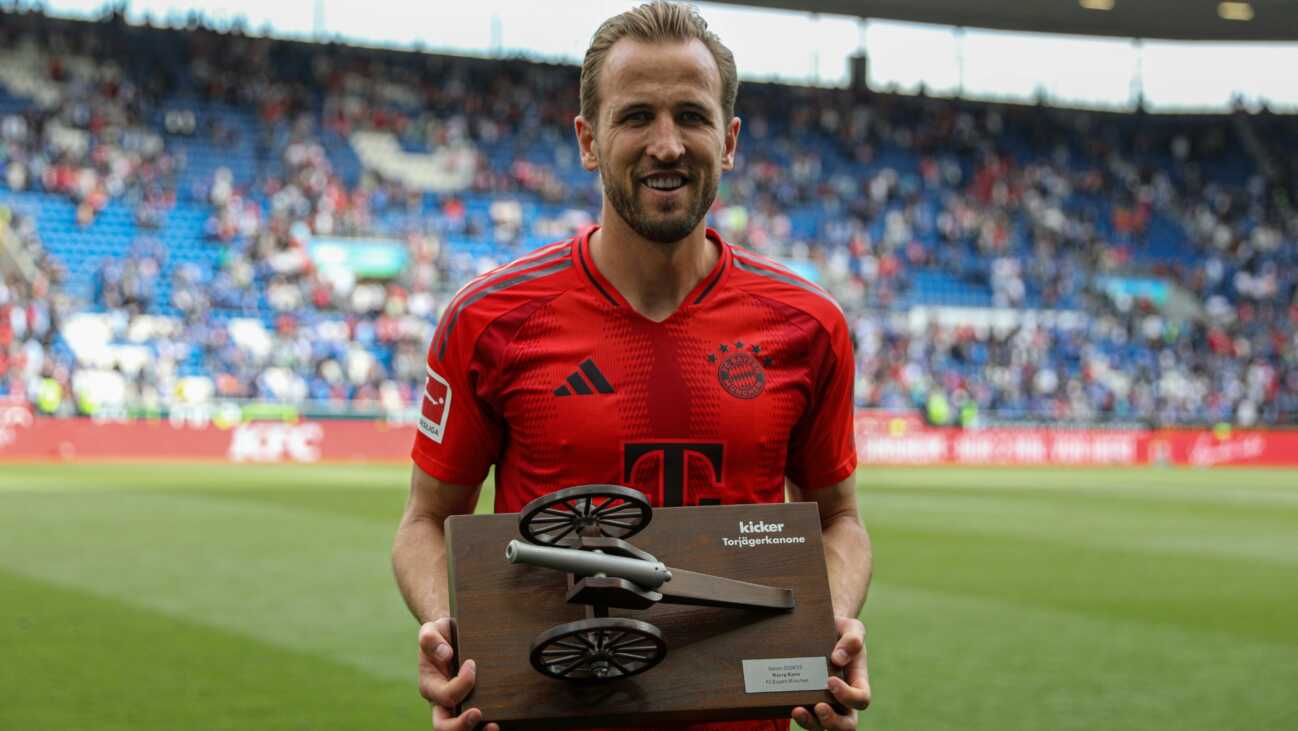 Kane sichert sich erneut Torjägerkanone