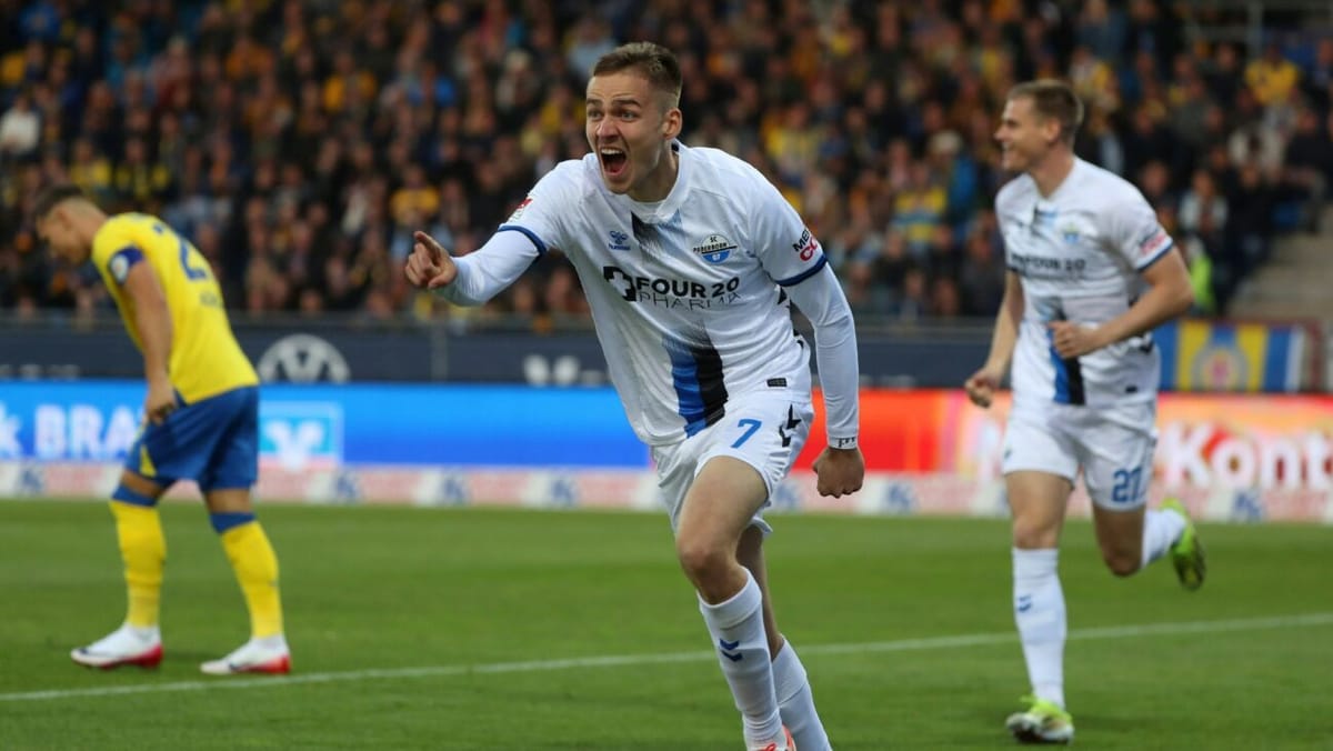 Paderborn springt auf Platz eins