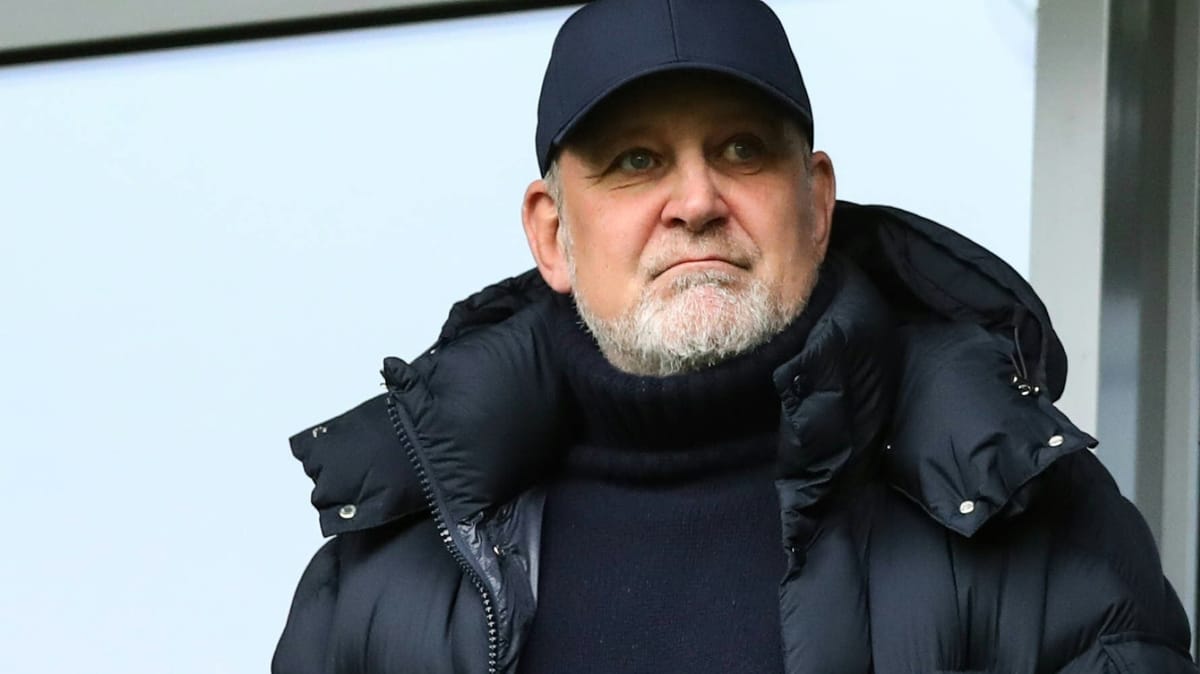 Mit zehn Mann: Pleite bei Schmadtke-Comeback