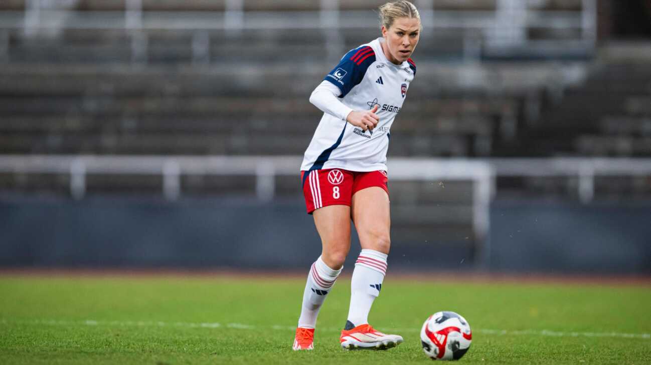 Frauenfußball: Knaak wechselt zu ManCity