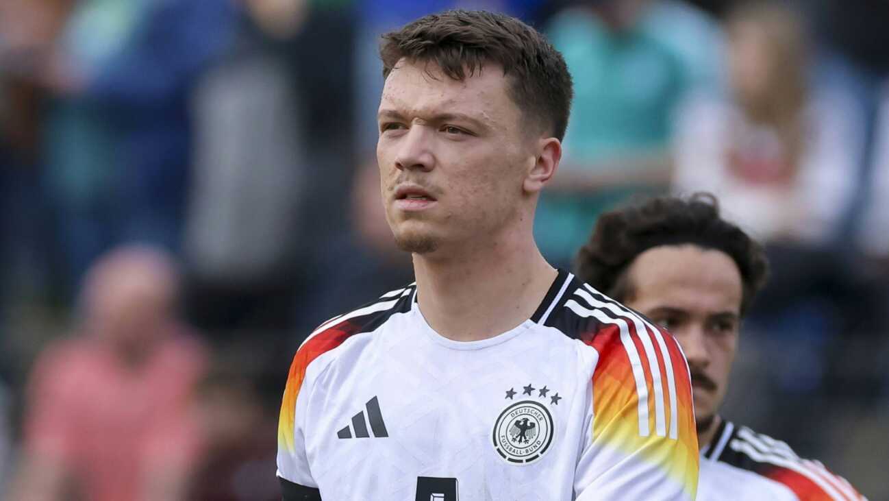 Düsseldorf: Mittelfußbruch bei Pejcinovic