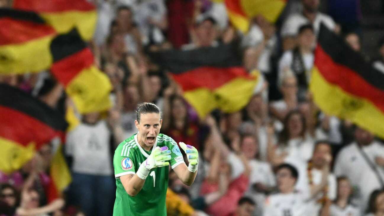 "Noch keine Entscheidung" über Bergers Zukunft im DFB-Tor