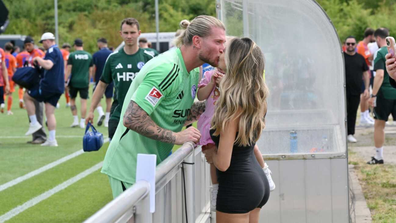 Loris Karius feiert Comeback als Stammtorwart bei Schalke 04