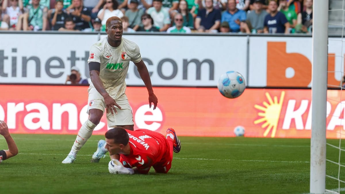 Augsburg verspielt Führung gegen Bremen