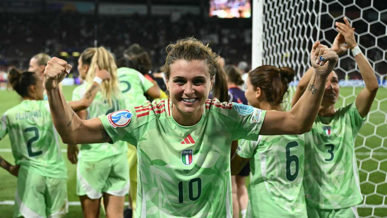 Italien trifft auf England im Halbfinale der Frauen-EM