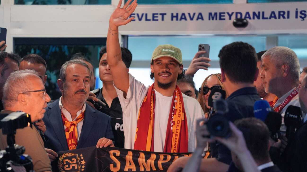 "Leroy ist da": Sané bei Galatasaray ins Training eingestiegen