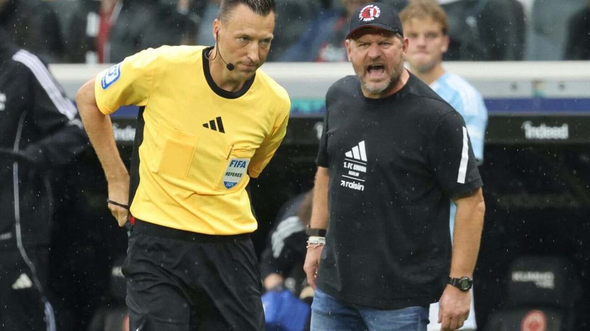 Union-Trainer Baumgart zeigt Mittelfinger