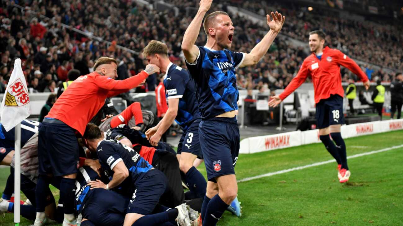 Schmidt nach Heidenheim-Coup: "Gehen nicht in die Kneipe"