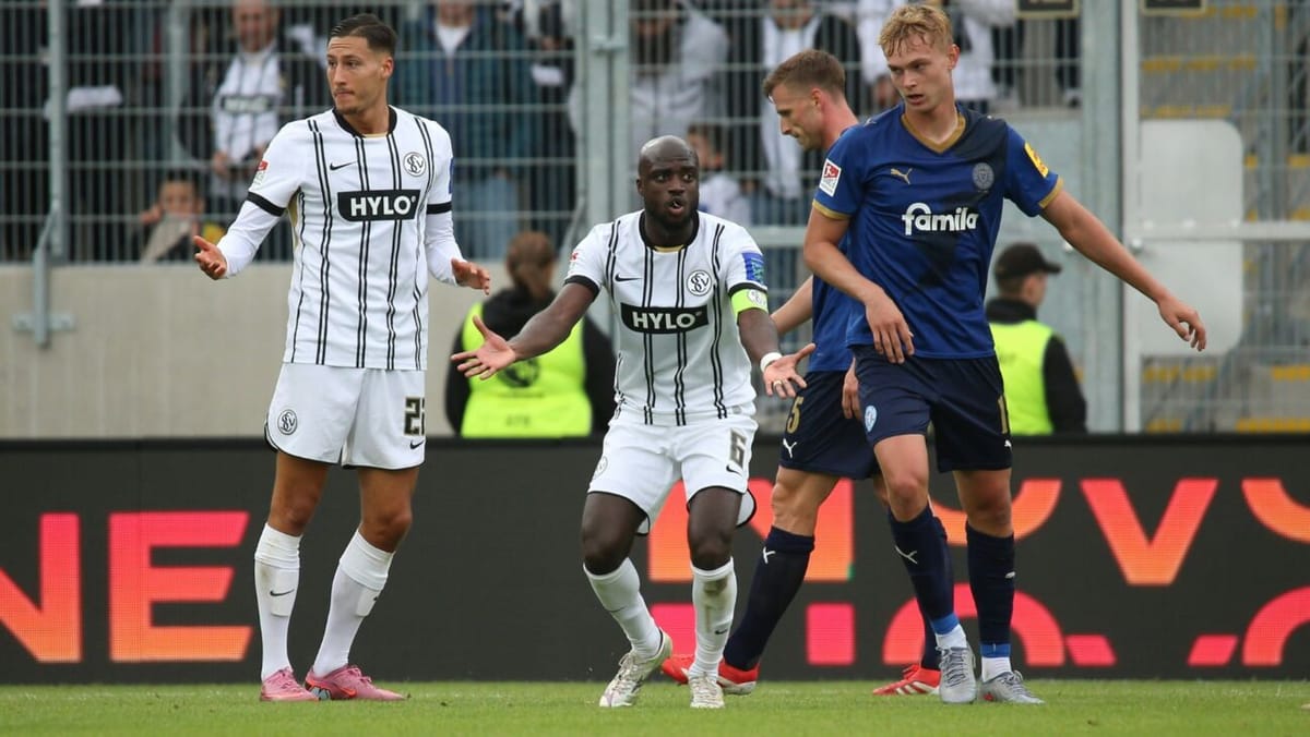 Elversberg bleibt oben: Stange trifft spät