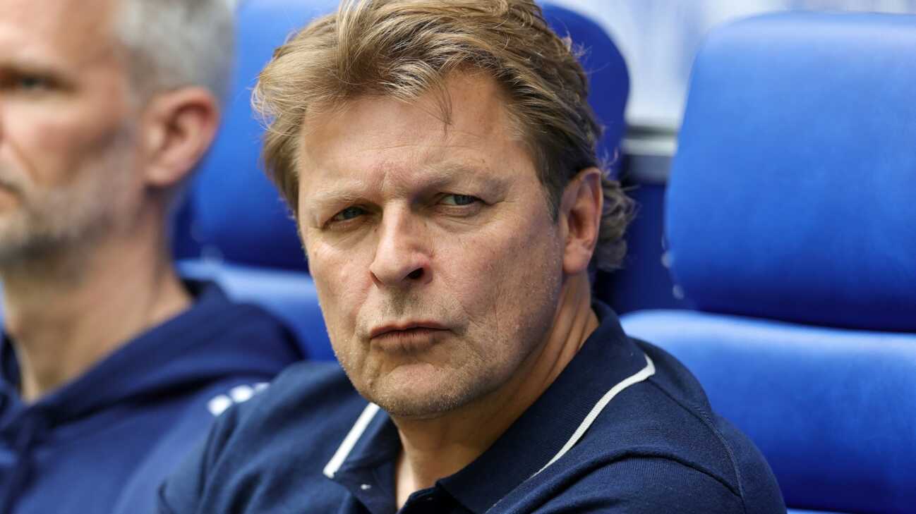 "Trainer schützen": Schalke-Direktor Mulder mahnt