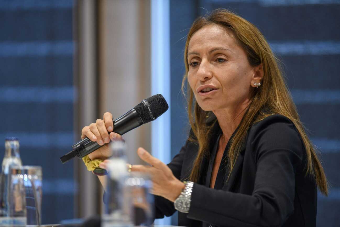 DAZN-Chefin Mascia: Keine Preiserhöhung wegen der Konferenz