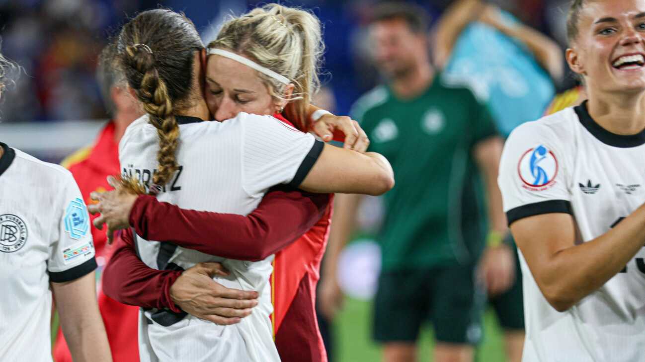 Kathrin Hendrichs rote Karte sorgt für EM-Drama