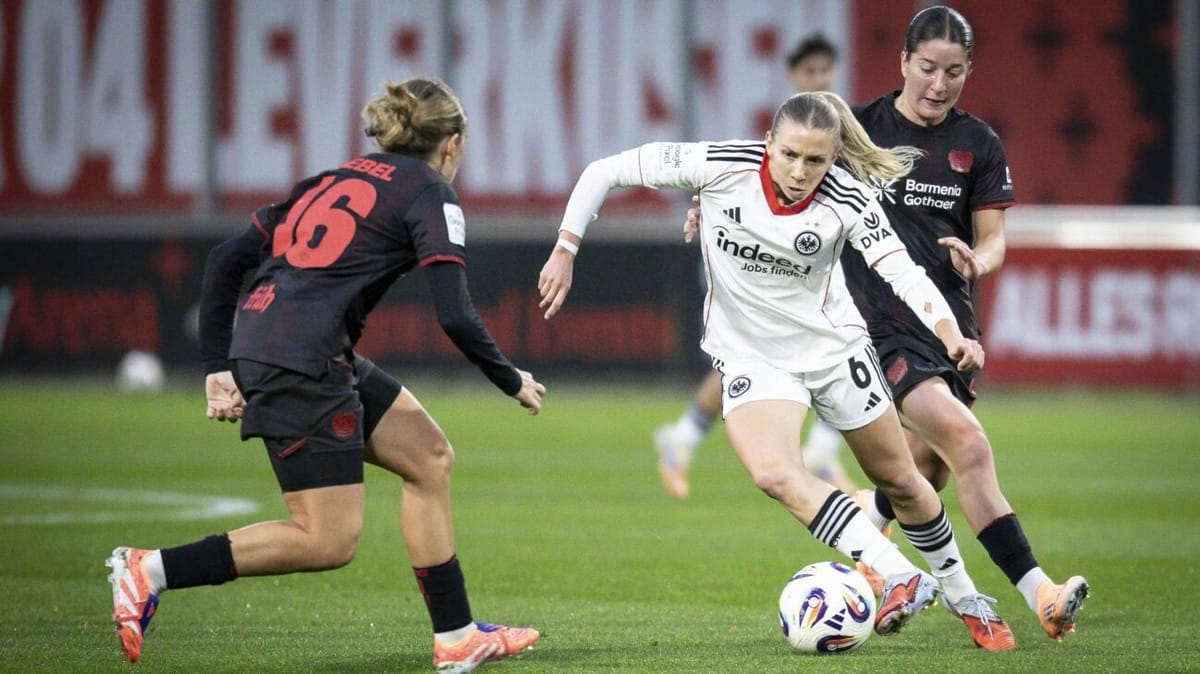 Leverkusen gewinnt Verfolgerduell - HSV erstmals erfolgreich