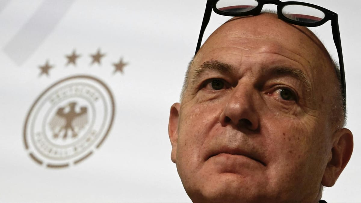 Bei Trauerfeier: DFB-Präsident Neuendorf adelt Daum