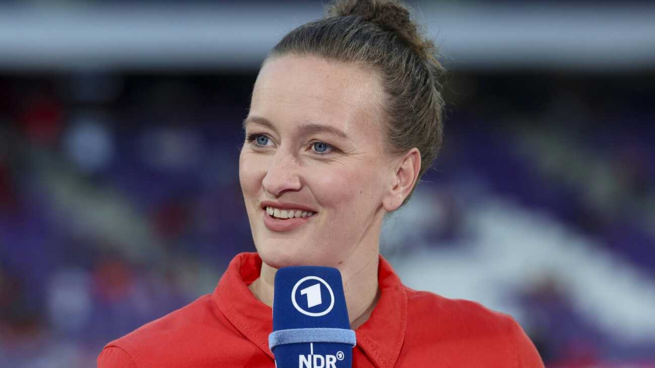 Almuth Schult plant Umstellungen für EM-Viertelfinale