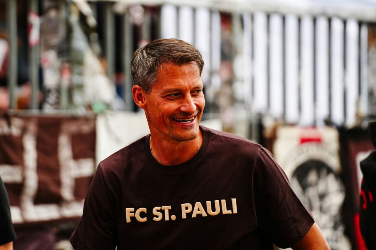 St.-Pauli-Trainer Blessin: "Geil, wenn man mich auspfeift"