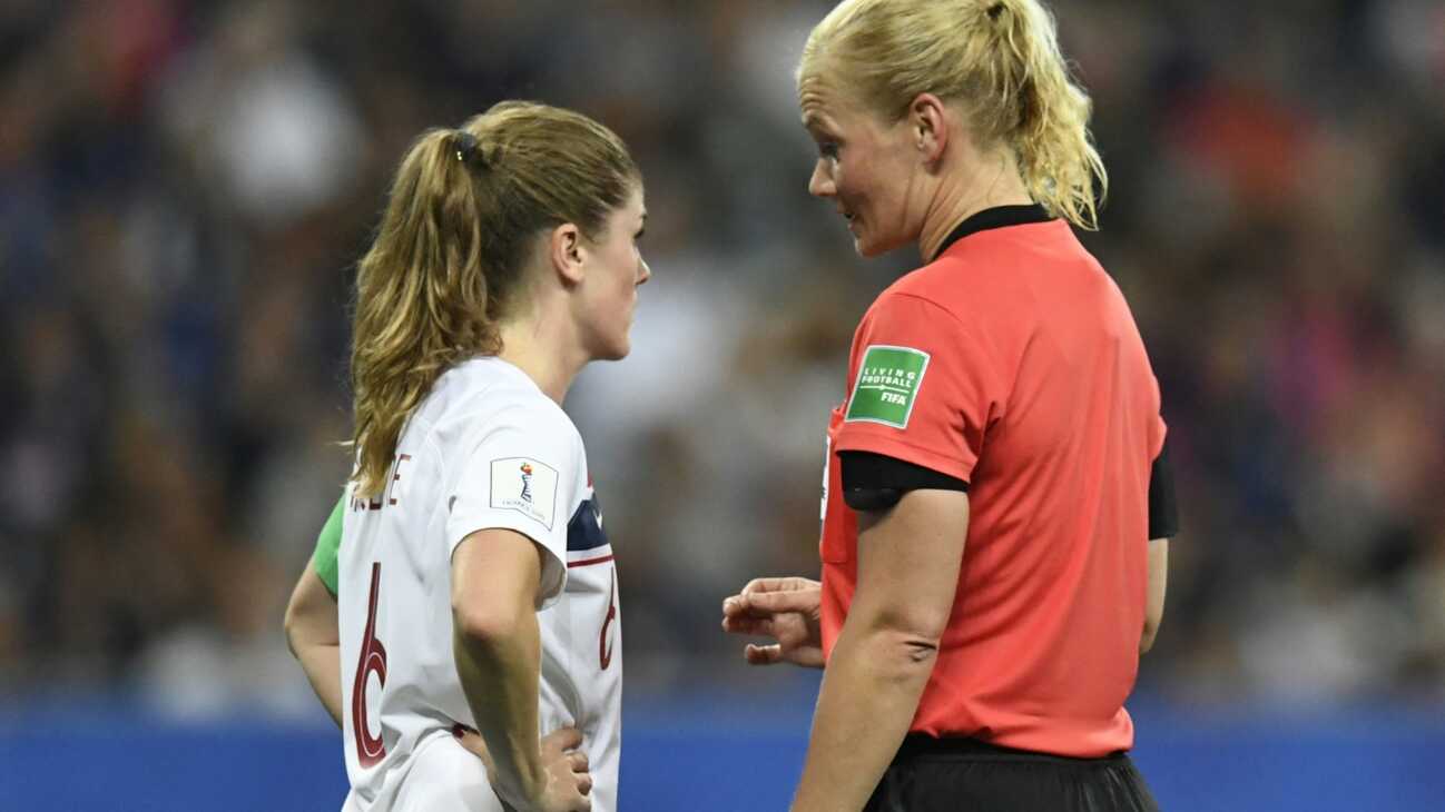 Keine deutsche Schiedsrichterin bei Frauen-EM in der Schweiz