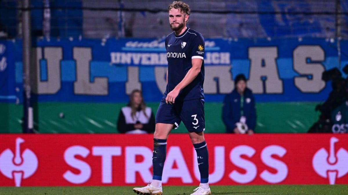 Eigentor und Rot: Strompf verhilft Stuttgart ins Viertelfinale