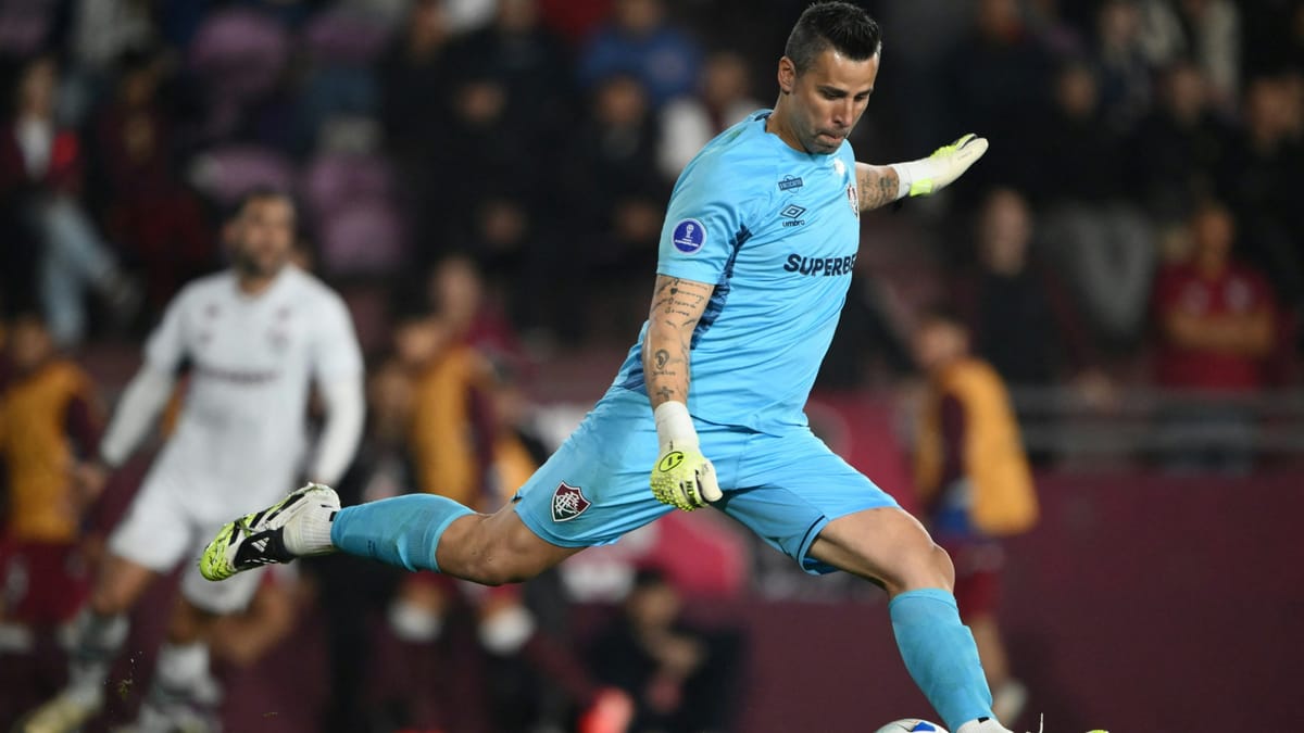 Weltrekordler Fábio bekommt mit 45 Jahren neuen Vertrag