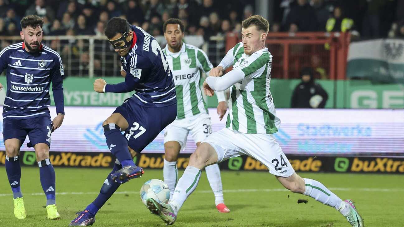 HSV beendet kuriose Serie - Maskenmann Selke mit Doppelpack