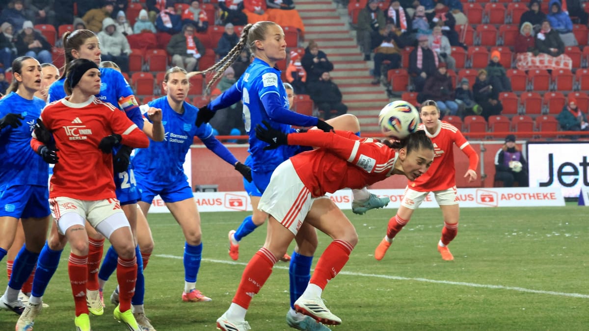 In Unterzahl: Leverkusen dreht Partie bei Union