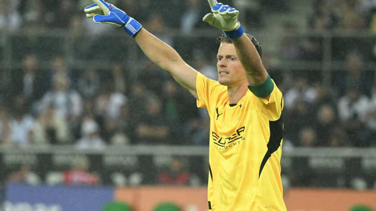 Beim BVB: Seoane schließt Rückkehr von Omlin nicht aus