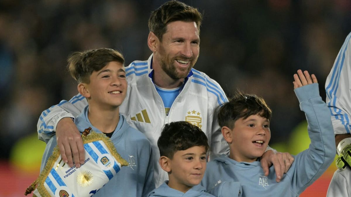 Südamerika: Messi weint und trifft