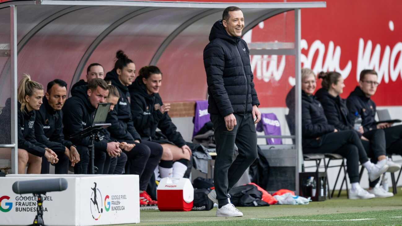 Bayer-Frauen: Trainer Pätzold verlängert vorzeitig bis 2027